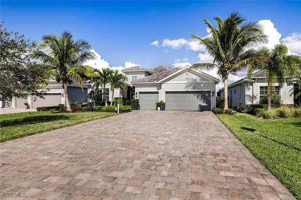 Property Slideshow image 3 of 46 | 13424 blue bay cir, Fort Myers, FL, 33913