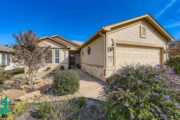 Property Slideshow image 2 of 22 | 723 independence creek ln, Georgetown, TX, 78633