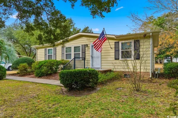 Property Slideshow image 2 of 30 | 1021 s marlin cir, Murrells Inlet, SC, 29576