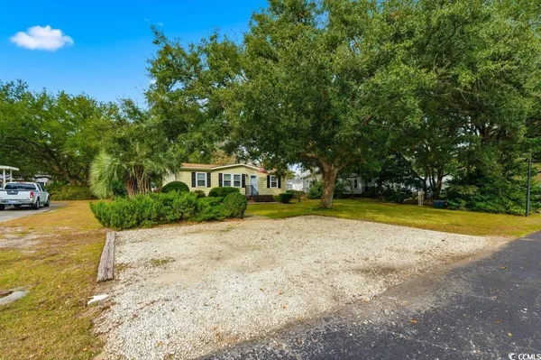 Property Slideshow image 3 of 30 | 1021 s marlin cir, Murrells Inlet, SC, 29576