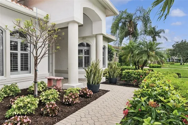 Property Slideshow image 2 of 26 | 8991 mustang island cir, Naples, FL, 34113