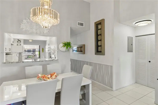 Property Slideshow image 3 of 36 | 7831 willow spring dr apt 525, Lake Worth, FL, 33467