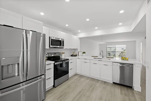 Property Slideshow image 2 of 36 | 12500 sw 5th ct apt m410, Pembroke Pines, FL, 33027