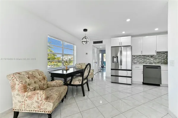 Property Slideshow image 3 of 23 | 528 burgundy k k, Delray Beach, FL, 33484