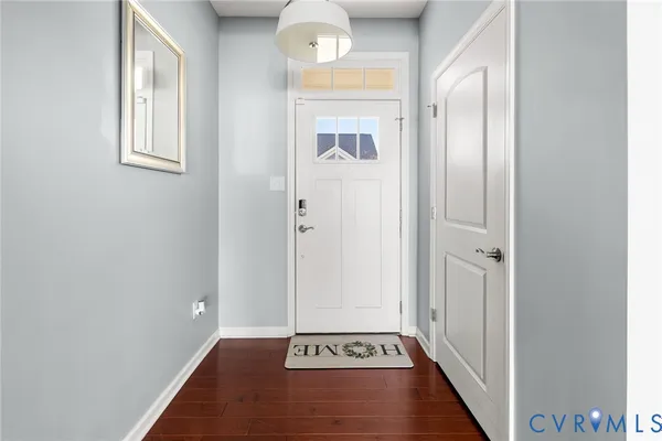 Property Slideshow image 3 of 25 | 10314 farm glen way, Glen Allen, VA, 23059