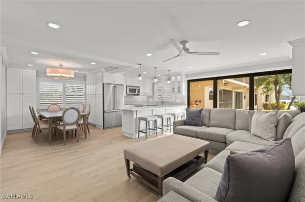 Property Slideshow image 3 of 30 | 3200 gulf shore blvd 106, Naples, FL, 34103