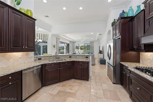 Property Slideshow image 3 of 50 | 3273 runaway ln, Naples, FL, 34114