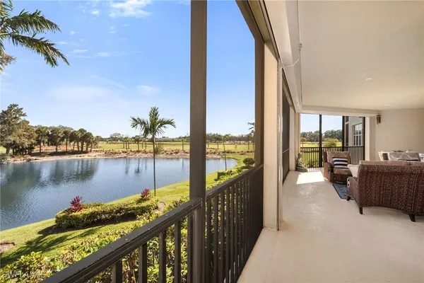 Property Slideshow image 2 of 22 | 570 el camino real apt 2104, Naples, FL, 34119