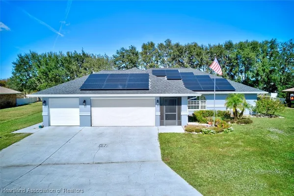 Property Slideshow image 2 of 45 | 61 grandview blvd, Lake Placid, FL, 33852