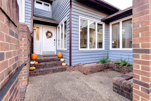 Property Slideshow image 2 of 39 | 42 yeardleys grant, Williamsburg, VA, 23185