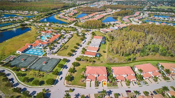 Property Slideshow image 3 of 47 | 11856 arboretum run dr unit 102, Fort Myers, FL, 33913