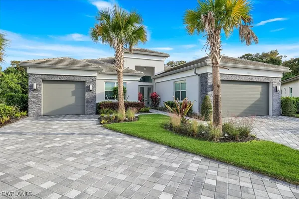 Property Slideshow image 3 of 50 | 12083 azalea way, Naples, FL, 34120