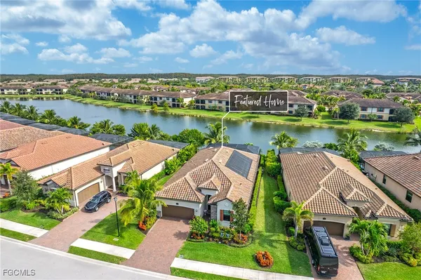 Property Slideshow image 3 of 46 | 28095 foxrock ct, Bonita Springs, FL, 34135