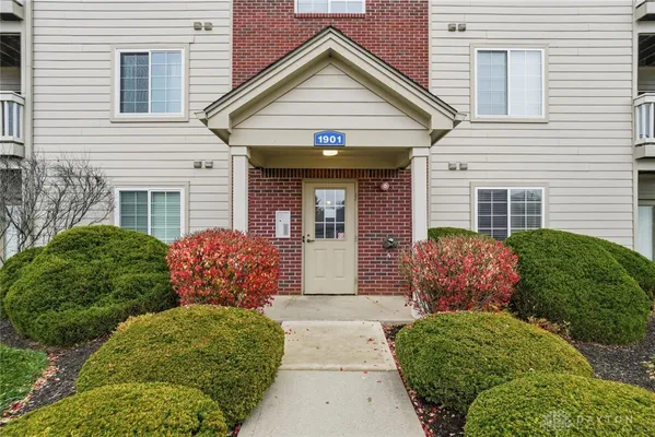 Property Slideshow image 3 of 22 | 1901 waterstone blvd 208, Miamisburg, OH, 45342