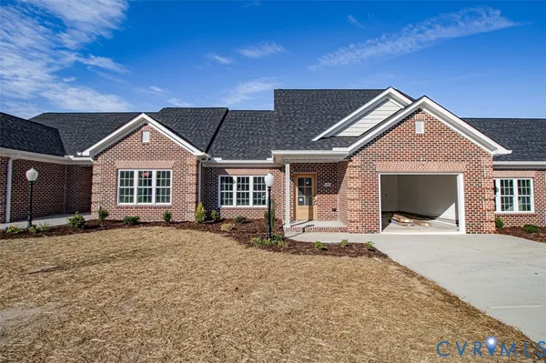 Property Slideshow image 2 of 6 | 118 cobblestone dr, Hopewell, VA, 23860