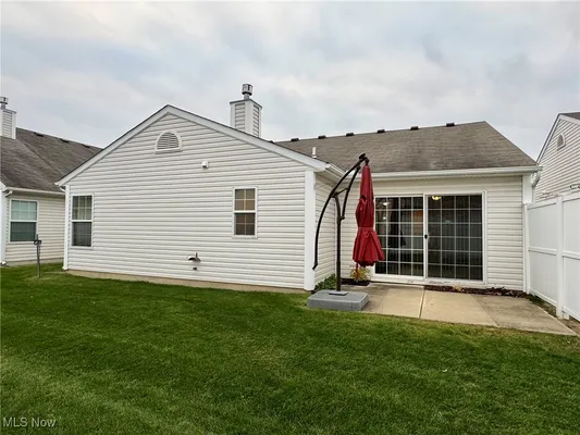 Property Slideshow image 3 of 23 | 118 carrington ct, Elyria, OH, 44035