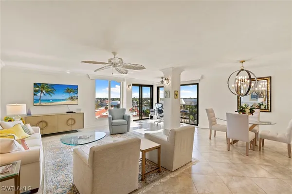 Property Slideshow image 3 of 45 | 3115 gulf shore blvd 501s, Naples, FL, 34103