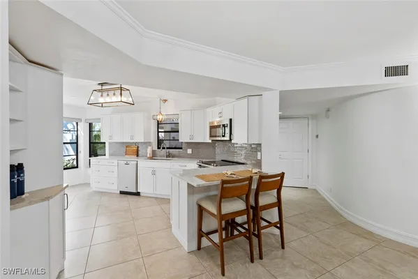 Property Slideshow image 2 of 29 | 5880 via lugano 104, Naples, FL, 34108