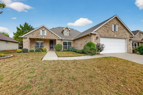 Property Slideshow image 3 of 40 | 9516 grandview dr, Denton, TX, 76207