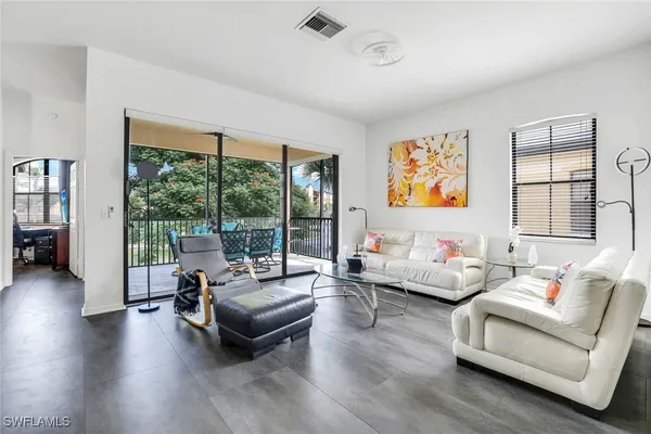 Property Slideshow image 3 of 31 | 178 vintage cir m202, Naples, FL, 34119