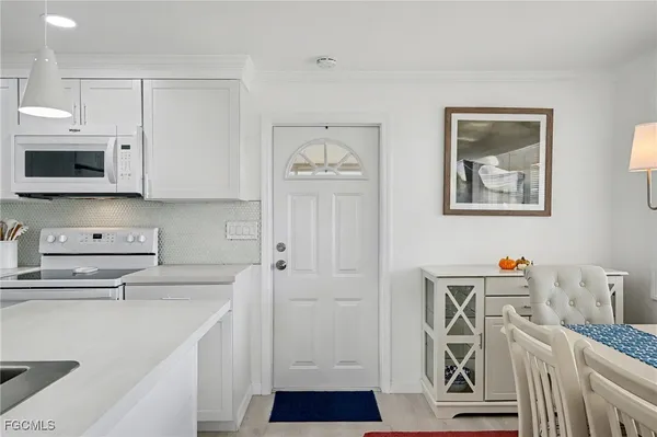 Property Slideshow image 3 of 48 | 5560 sir walter way, North Fort Myers, FL, 33917