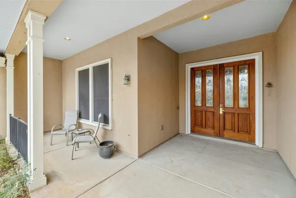 Property Slideshow image 2 of 39 | 122 durango trl, Georgetown, TX, 78633