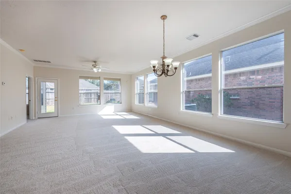 Property Slideshow image 3 of 27 | 1319 palermo dr, Pearland, TX, 77581