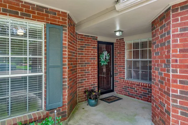 Property Slideshow image 3 of 46 | 3310 country meadows ct, Pearland, TX, 77584