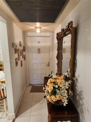 Property Slideshow image 2 of 18 | 900 colony point cir 107, Pembroke Pines, FL, 33026