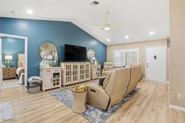 Property Slideshow image 2 of 35 | 13264 white marsh ln 3333, Fort Myers, FL, 33912