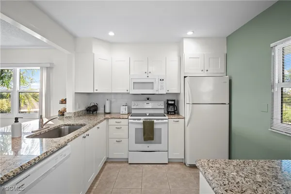 Property Slideshow image 3 of 37 | 1747 pebble beach dr 317, Fort Myers, FL, 33907