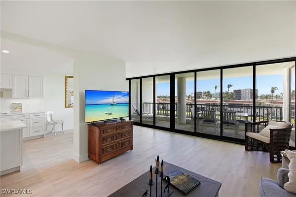 Property Slideshow image 2 of 49 | 2316 gulf shore blvd n # 411, Naples, FL, 34103