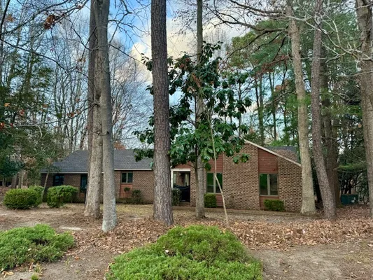 Property Slideshow image 2 of 21 | 220 richard burbydge, Williamsburg, VA, 23185