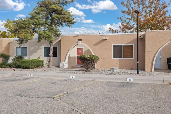 Property Slideshow image 3 of 18 | 1344 grande blvd g, Rio Rancho, NM, 87124
