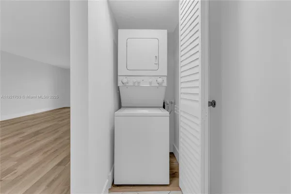 Property Slideshow image 3 of 55 | 12950 sw 13th st 309d, Pembroke Pines, FL, 33027