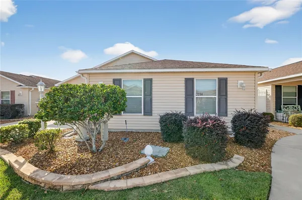 Property Slideshow image 2 of 27 | 2238 southwood dr, The Villages, FL, 32162