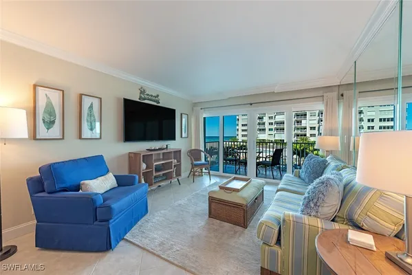 Property Slideshow image 2 of 20 | 3443 gulf shore blvd 214, Naples, FL, 34103