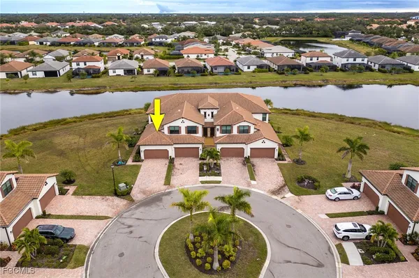 Property Slideshow image 2 of 49 | 12000 hawthorn lake dr 101, Fort Myers, FL, 33913