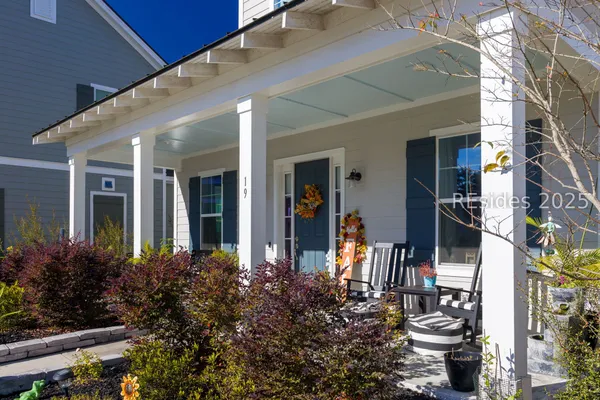 Property Slideshow image 2 of 58 | 19 anchor bnd, Bluffton, SC, 29910