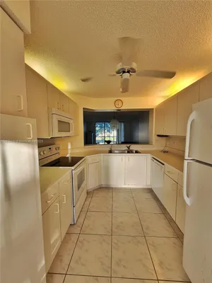 Property Slideshow image 3 of 15 | 7852 trent dr 206, Tamarac, FL, 33321