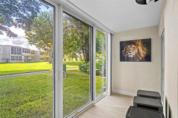 Property Slideshow image 3 of 24 | 19 abbey ln apt 104, Delray Beach, FL, 33446