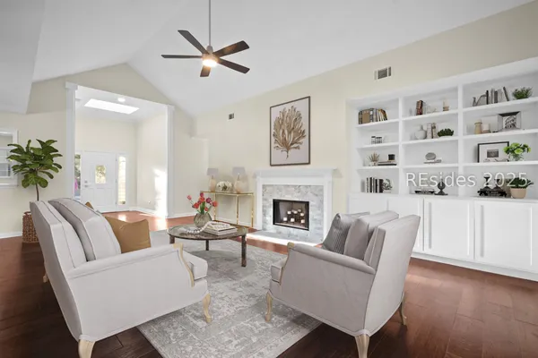 Property Slideshow image 2 of 29 | 39 golden hind dr, Hilton Head Island, SC, 29926