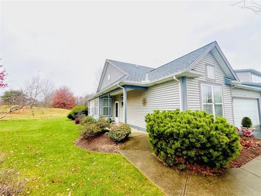 Property Slideshow image 3 of 42 | 2148 southampton ln, Avon, OH, 44011