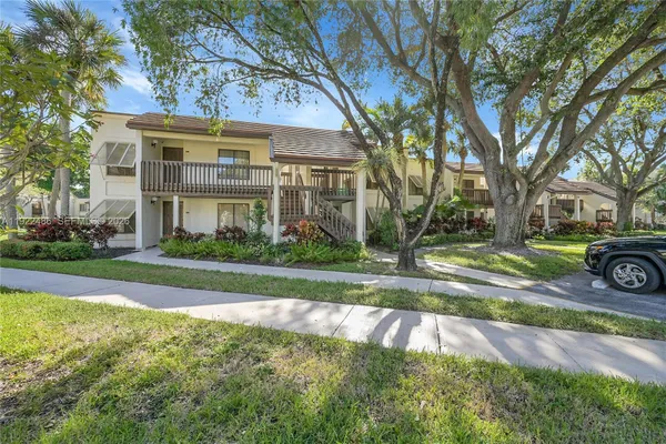 Property Slideshow image 3 of 29 | 10187 mangrove dr 201, Boynton Beach, FL, 33437