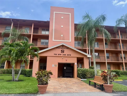 Property Slideshow image 2 of 30 | 701 sw 142nd ave 414s, Pembroke Pines, FL, 33027