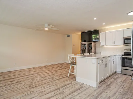 Property Slideshow image 3 of 27 | 31 vista gardens trl 205, Vero Beach, FL, 32962