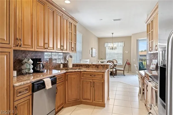 Property Slideshow image 3 of 15 | 10005 sky view way 2108, Fort Myers, FL, 33913
