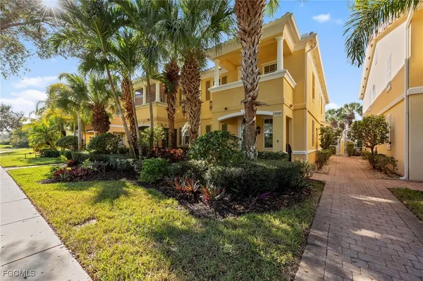 Property Slideshow image 2 of 48 | 15091 auk way, Bonita Springs, FL, 34135