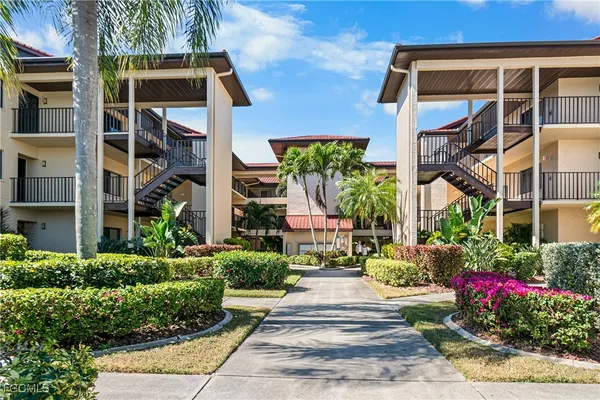 Property Slideshow image 2 of 48 | 13021 cross creek blvd 1250, Fort Myers, FL, 33912