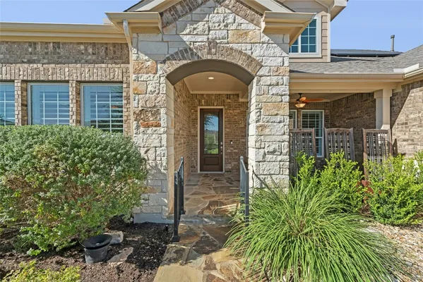 Property Slideshow image 3 of 39 | 104 cypress springs way, Georgetown, TX, 78633